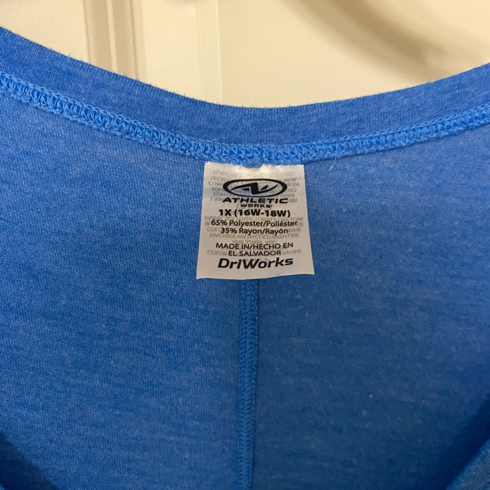 Women’s blue workout top